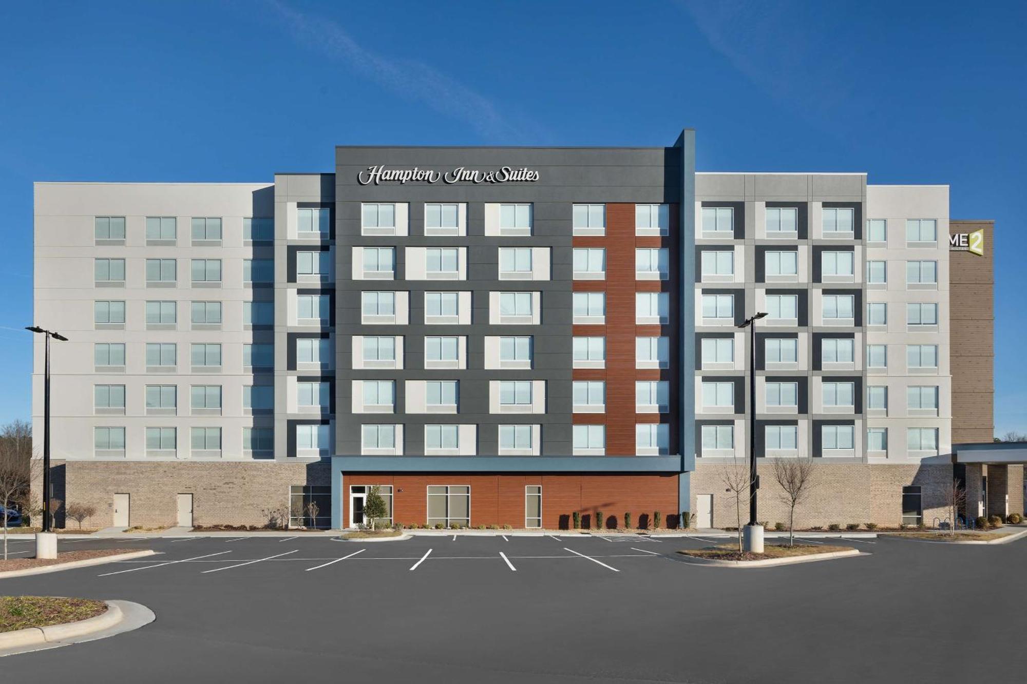 Hampton Inn & Suites Durham University Medical Center Екстер'єр фото